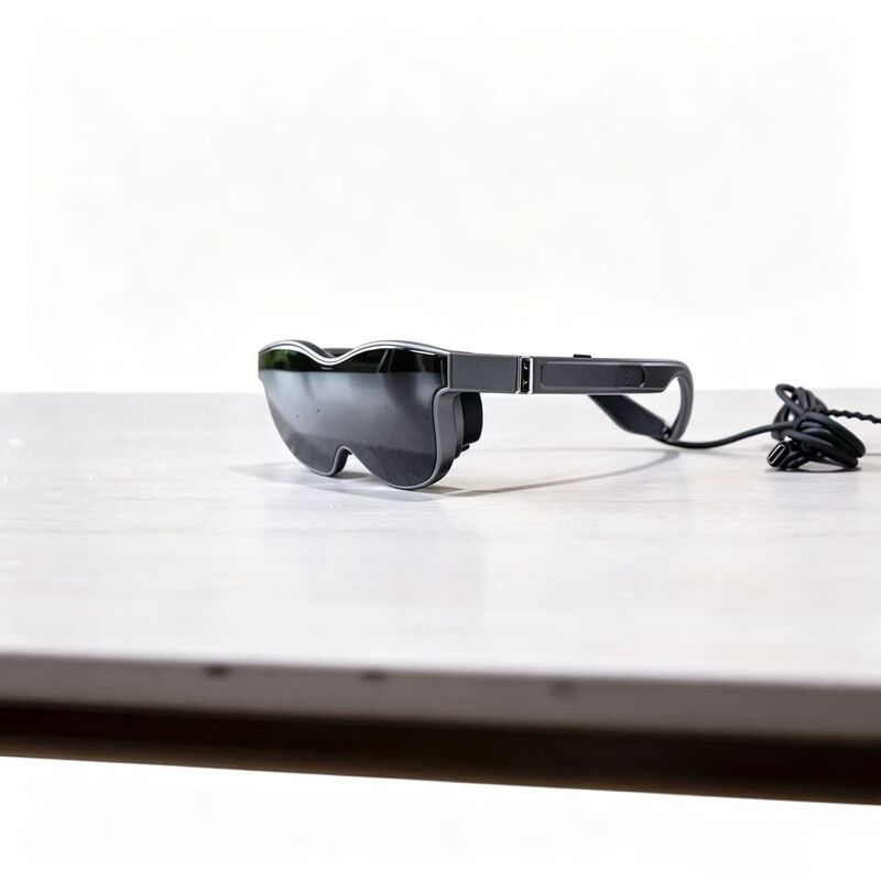 Kính thông minh VR có độ phân giải 1080P với màn hình gắn đầu với 70 ° FOV và kết nối USB-C